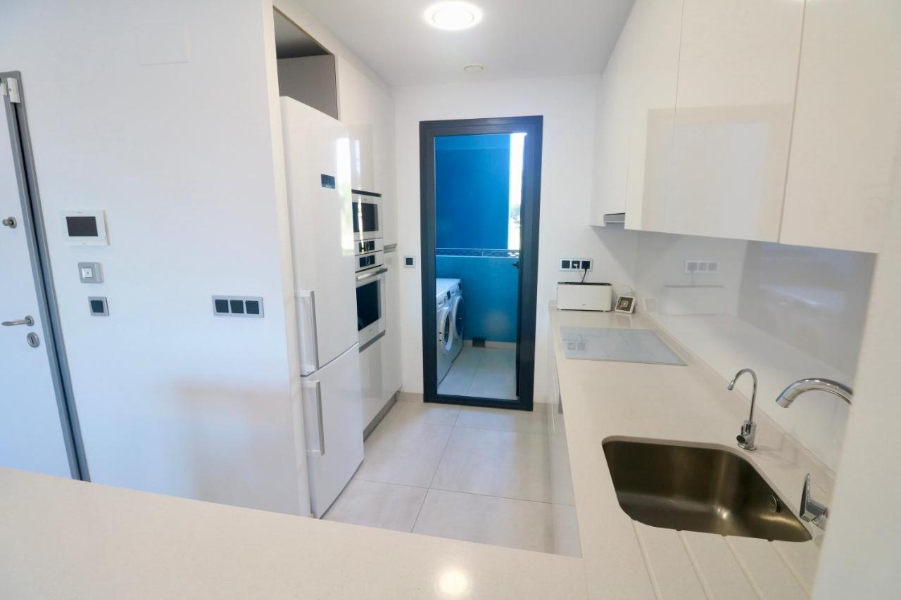 Sunset Waves Apartment By Sunny Holidays Delux Benidorm Exteriör bild